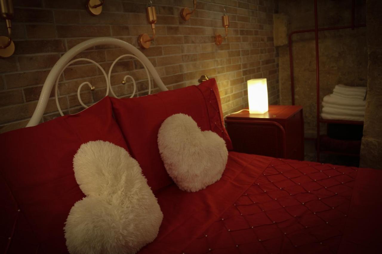 Malta'S Naughtiest Cabaret Apartment อิล-เฟอร์ยานา ภายนอก รูปภาพ