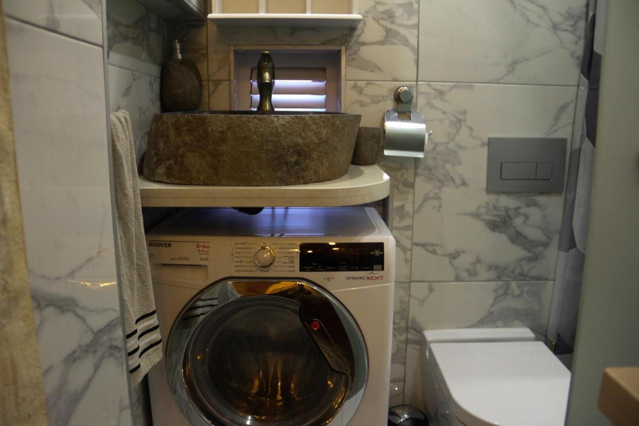Malta'S Naughtiest Cabaret Apartment อิล-เฟอร์ยานา ภายนอก รูปภาพ