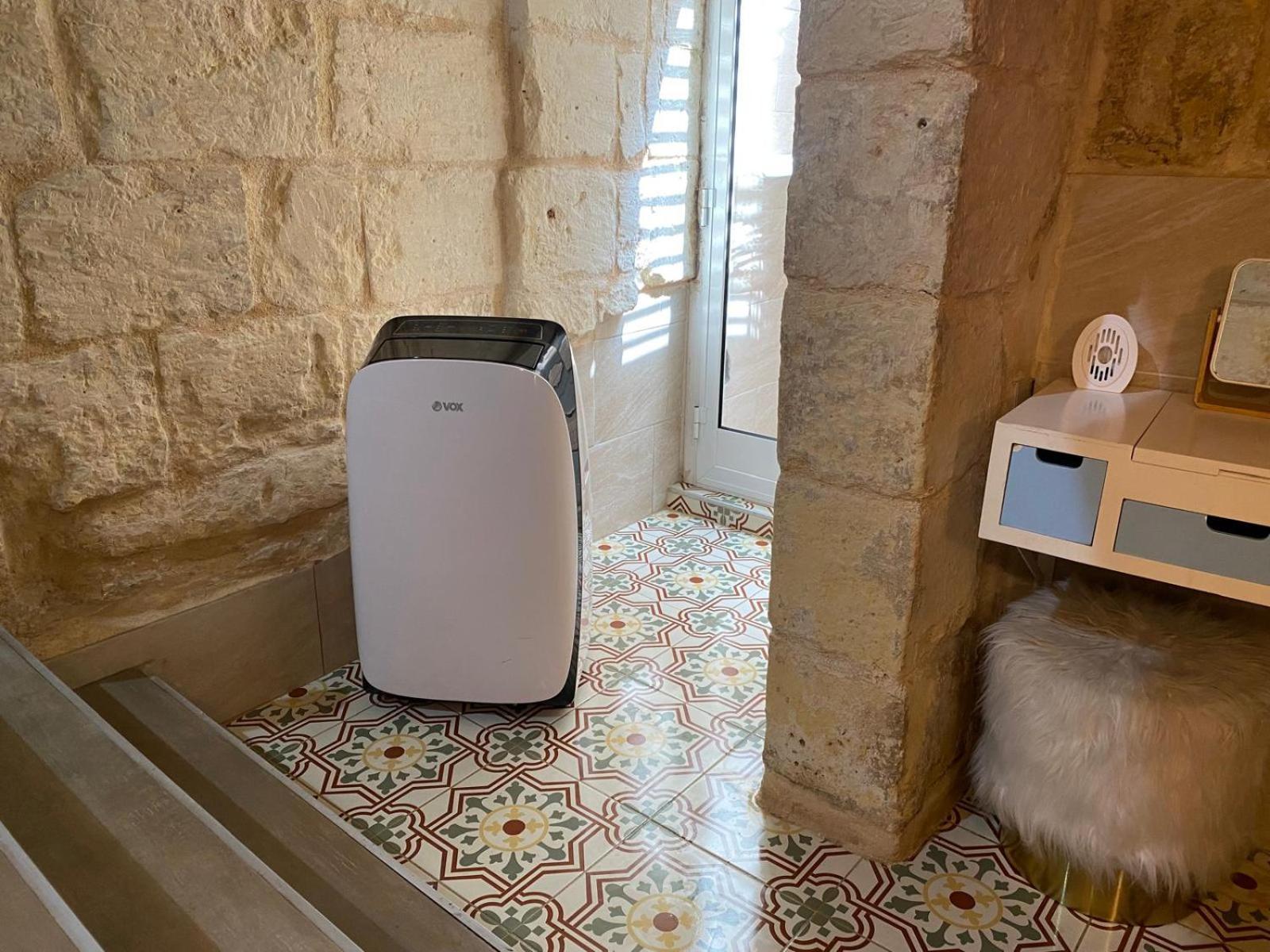 Malta'S Naughtiest Cabaret Apartment อิล-เฟอร์ยานา ภายนอก รูปภาพ